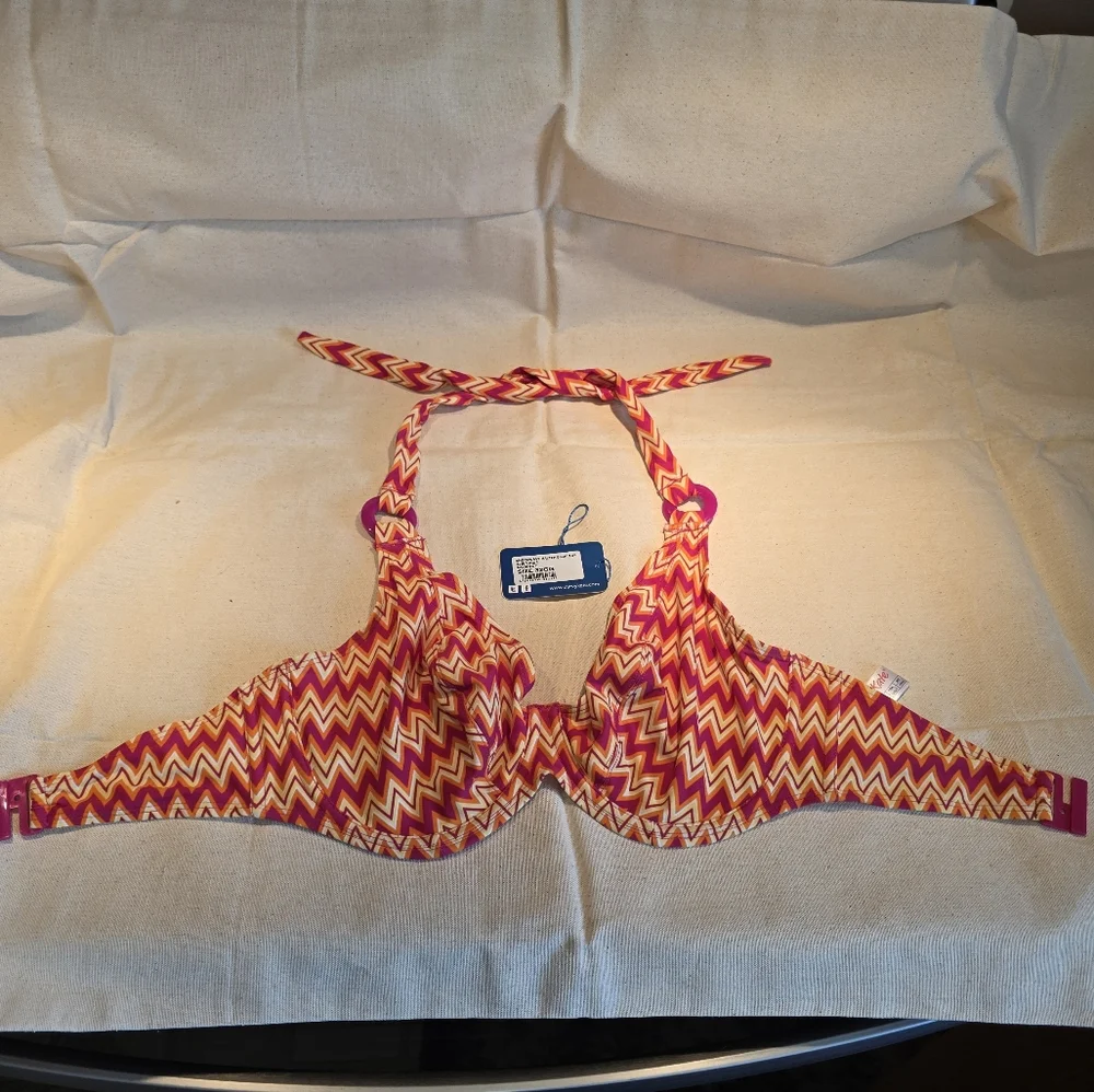 Curvy Kate Shockwave Halter Bikini Top 32GG NWT - Picture 2 of 4